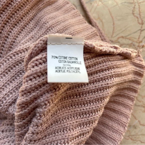 Brandy Melville • Sweater Knit Tank Top - Picture 5 of 5